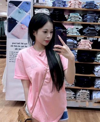 Ảnh của Áo phông hồng ADLV